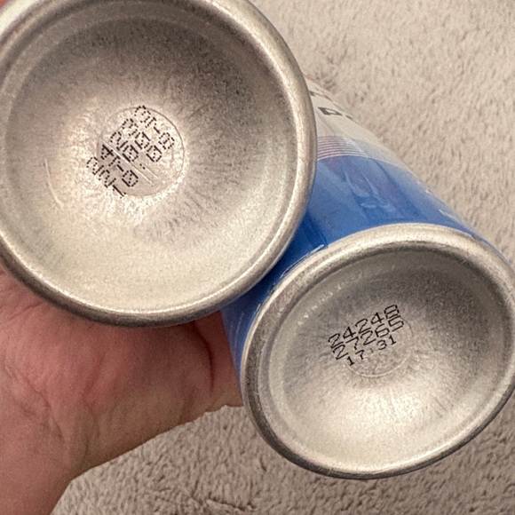 2 pack! Invisible Foot Powder Spray - Picture 5 of 6